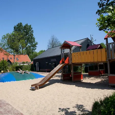 Prázdninový dům Holiday Droompark Buitenhuizen.63 *